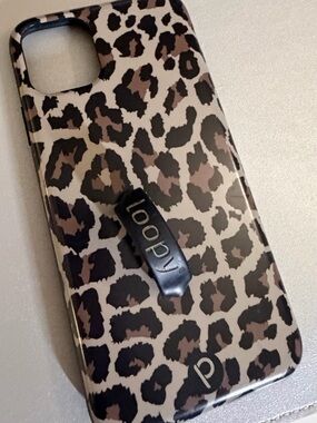 Loopy Leopard Print Phone Case - 14 Pro Max iPhone